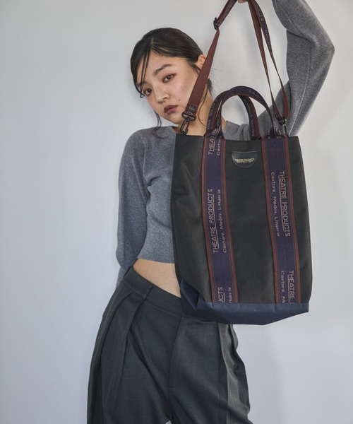 feepur（フェピュール）の「【THEATRE PRODUCTS/シアタープロダクツ】別注リサイクルボトルジャガードテープトートバッグ-L-（トートバッグ・レディース・ブラック・FREE）」の3枚目の写真