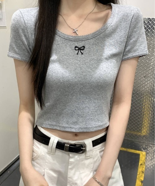 kirakiraShop(キラキラショップ)の「リボン 刺繍 ショート丈 Tシャツ(Tシャツ/カットソー・レディース・ホワイト/クリーム/グレー/ブラック・FREE)」の14枚目の写真