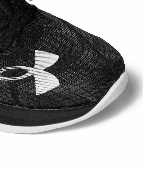 UNDER ARMOUR(アンダーアーマー)の「UAベロシティ プロ(ランニング/メンズ/レディース)(スニーカー・レディース・ブラック系その他・26.0cm/28.0cm/29.0cm/25.0cm/27.0cm/27.5cm/28.5cm/25.5cm/26.5cm/24.0cm)」の5枚目の写真