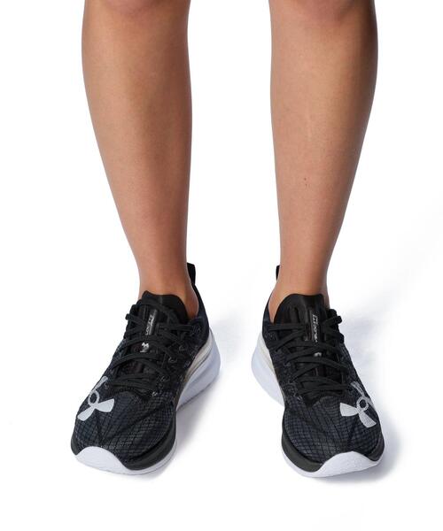 UNDER ARMOUR(アンダーアーマー)の「UAベロシティ プロ(ランニング/メンズ/レディース)(スニーカー・レディース・ブラック系その他・26.0cm/28.0cm/29.0cm/25.0cm/27.0cm/27.5cm/28.5cm/25.5cm/26.5cm/24.0cm)」の10枚目の写真