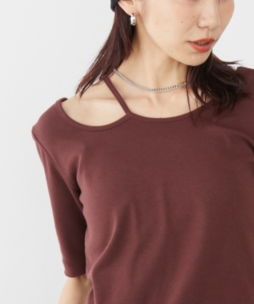 Auntie Rosa Holiday(アンティローザホリデー)の「デザインカットネックTEE(Tシャツ/カットソー・レディース・ナチュラル/ブラック/ボルドー・FREE)」の1枚目の写真