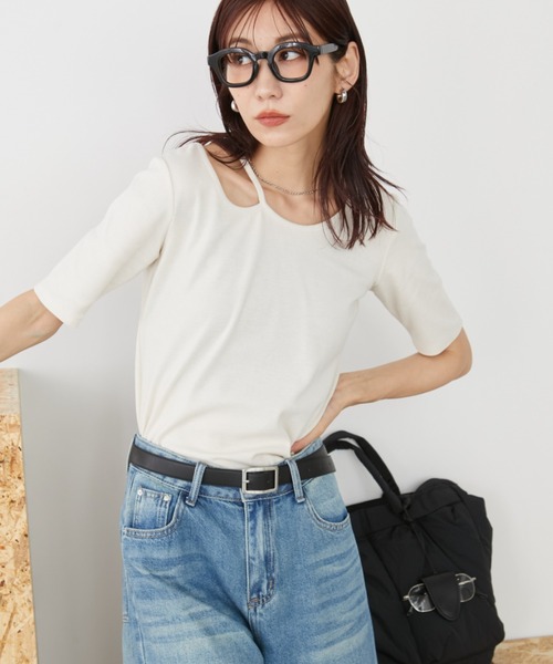 Auntie Rosa Holiday(アンティローザホリデー)の「デザインカットネックTEE(Tシャツ/カットソー・レディース・ナチュラル/ブラック/ボルドー・FREE)」の11枚目の写真
