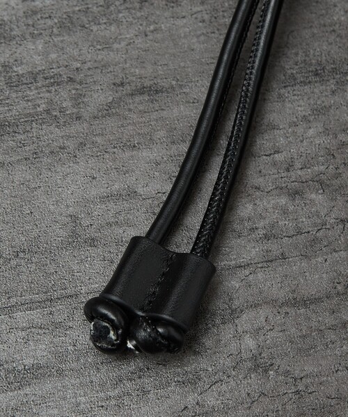 ABAHOUSE（アバハウス）の「【マルチウェイ】 フェイクレザー 巾着ショルダーバッグ / ユニセックス（ショルダーバッグ・メンズ・ブラック/グレイッシュベージュ・フリー）」の13枚目の写真