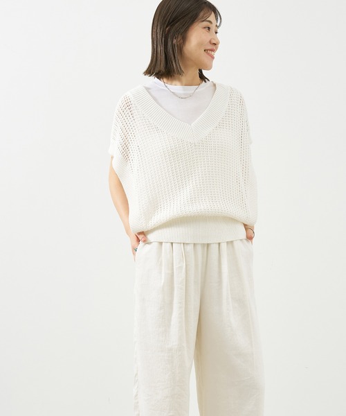 MICA&DEAL（マイカ＆ディール）の「Vネックニットベスト（ニット/セーター・レディース・マスタード/ブラック/ベージュ/ホワイト・FREE）」の6枚目の写真