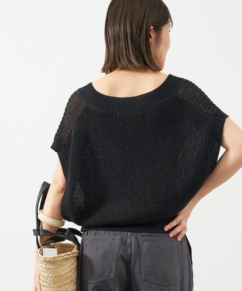 MICA&DEAL（マイカ＆ディール）の「Vネックニットベスト（ニット/セーター・レディース・マスタード/ブラック/ベージュ/ホワイト・FREE）」の14枚目の写真