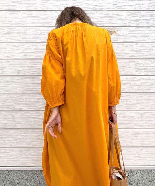 Q(キュー)の「キャンブリックボイルギャザーワンピ(ワンピース・レディース・アイボリー/オレンジ/ブラック・MEDIUM)」の21枚目の写真