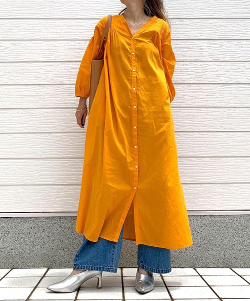 Q(キュー)の「キャンブリックボイルギャザーワンピ(ワンピース・レディース・アイボリー/オレンジ/ブラック・MEDIUM)」の5枚目の写真