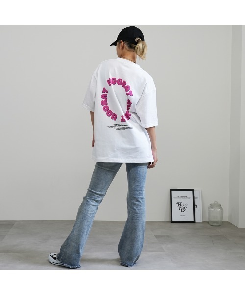 BASIS(ベイシス)の「バックサークルロゴ ビッグシルエット ユニセックス Tシャツ(Tシャツ/カットソー・レディース・ホワイト×イエロー/ホワイト×ピンク/ホワイト×グリーン・MEDIUM/LARGE)」の8枚目の写真