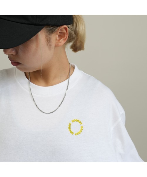 BASIS(ベイシス)の「バックサークルロゴ ビッグシルエット ユニセックス Tシャツ(Tシャツ/カットソー・レディース・ホワイト×イエロー/ホワイト×ピンク/ホワイト×グリーン・MEDIUM/LARGE)」の14枚目の写真