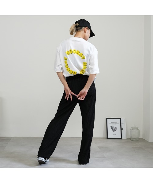 BASIS(ベイシス)の「バックサークルロゴ ビッグシルエット ユニセックス Tシャツ(Tシャツ/カットソー・レディース・ホワイト×イエロー/ホワイト×ピンク/ホワイト×グリーン・MEDIUM/LARGE)」の19枚目の写真