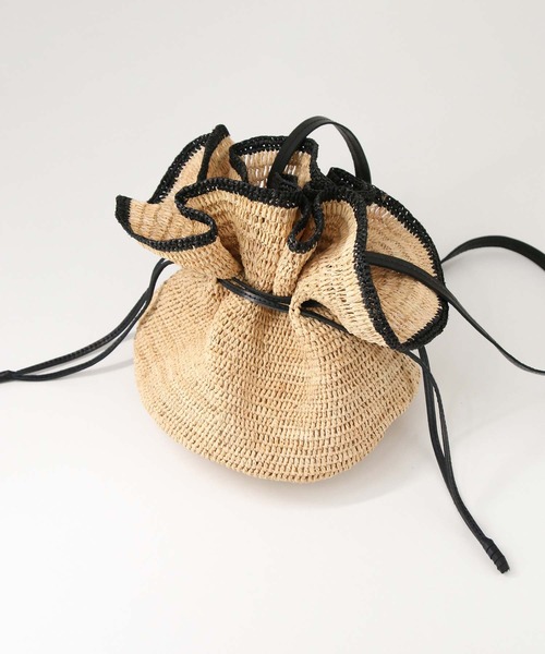 MADE IN MADA(メイドインマダ)の「ラッフルラフィアトート(トートバッグ・レディース・ベージュ・FREE)」の4枚目の写真