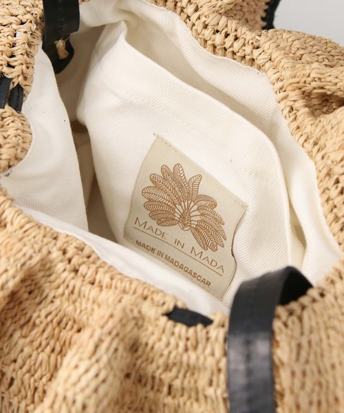 MADE IN MADA(メイドインマダ)の「ラッフルラフィアトート(トートバッグ・レディース・ベージュ・FREE)」の8枚目の写真