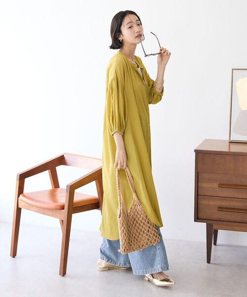 CRAFT STANDARD BOUTIQUE（クラフトスタンダードブティック）の「ヴィンテージボイル袖シャーリングワンピース（シャツワンピース・レディース・ブラック/ブラウン/イエロー・FREE）」の7枚目の写真