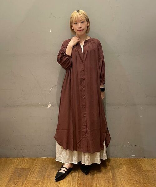 CRAFT STANDARD BOUTIQUE（クラフトスタンダードブティック）の「ヴィンテージボイル袖シャーリングワンピース（シャツワンピース・レディース・ブラック/ブラウン/イエロー・FREE）」の19枚目の写真