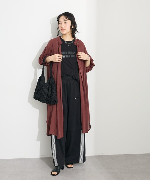 CRAFT STANDARD BOUTIQUE（クラフトスタンダードブティック）の「ヴィンテージボイル袖シャーリングワンピース（シャツワンピース・レディース・ブラック/ブラウン/イエロー・FREE）」の2枚目の写真