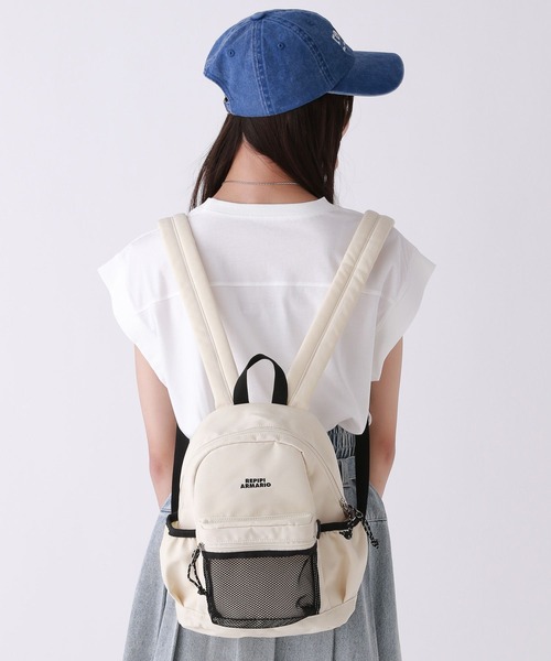 repipi armario(レピピ アルマリオ)の「メッシュポケットミニリュック(バックパック/リュック・キッズ・アイボリー/ブラック/ブルー・FREE)」の5枚目の写真