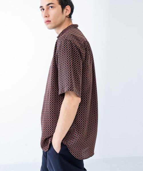 URBAN RESEARCH(アーバンリサーチ)の「PRINT BAND COLLAR SHIRTS(シャツ/ブラウス・メンズ・ブラック系その他/ベージュ系その他/ブルー系その他・MEDIUM/LARGE)」の22枚目の写真