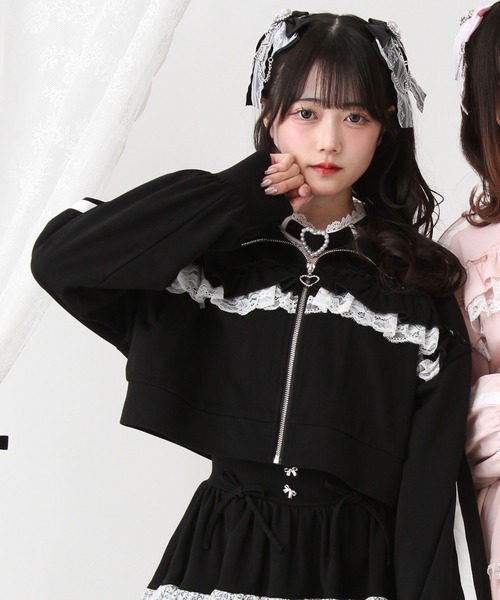 DearMyLove(ディアマイラブ)の「ハイネックフリルレースリボンパーカー(パーカー・レディース・ブラック/ベビーピンク/ブルーグレー・LL~3L/M-L)」の1枚目の写真