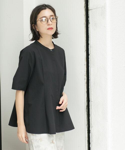 OPAQUE.CLIP（オペークドットクリップ）の「サッカーストライプペプラムブラウス【吸水速乾/イージーアイロン/洗濯機洗い可】（シャツ/ブラウス・レディース・ホワイト系3/ブラック/ベビーピンク・38/40/36/42）」の4枚目の写真