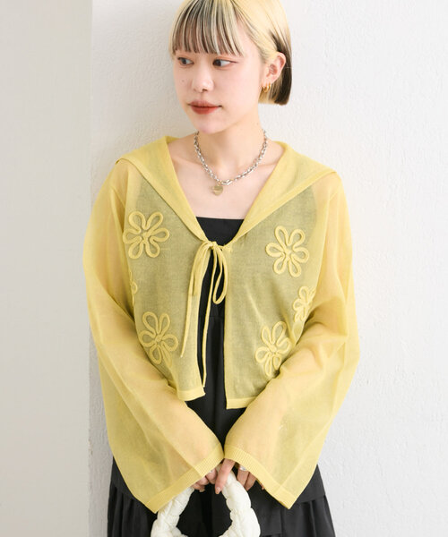 w closet（ダブルクローゼット）の「コード刺繍シアーセーラーカーデ（カーディガン/ボレロ・レディース・オフホワイト/イエロー/サックスブルー/ブラック・FREE）」の4枚目の写真