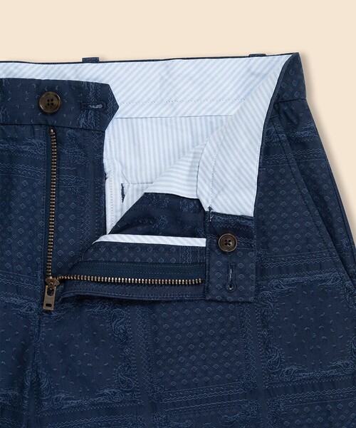 BROOKS BROTHERS（ブルックスブラザーズ）の「コットン　ペイズリー　プレーンフロント　7inショーツ（その他パンツ・メンズ・ネイビー・32inch/38inch/36inch/30inch/34inch）」の7枚目の写真