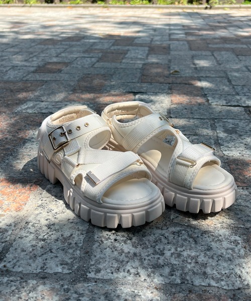 LUGG NAGG(ラグナグ)の「【BOBSON】【厚底】ベルクロスポーツサンダル(サンダル・レディース・ブラック/ベージュ/ホワイト・M/L/LL/S)」の11枚目の写真