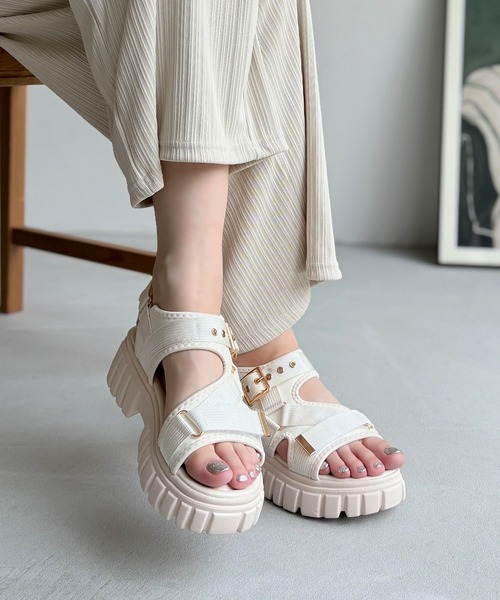 LUGG NAGG(ラグナグ)の「【BOBSON】【厚底】ベルクロスポーツサンダル(サンダル・レディース・ブラック/ベージュ/ホワイト・M/L/LL/S)」の19枚目の写真