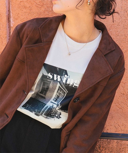 titivate(ティティベイト)の「ヴィンテージライクフォトプリントロングスリーブTシャツ(Tシャツ/カットソー・レディース・ホワイト系その他2/オフホワイト/ホワイト系その他/チャコール・M/S)」の1枚目の写真