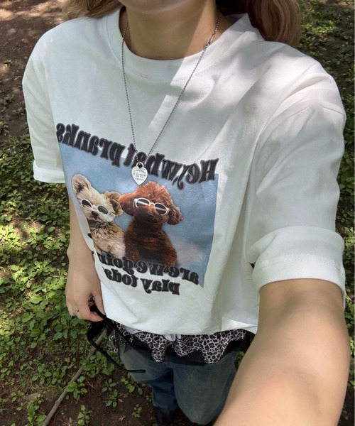 sedacle(セダクル)の「ドッグフォトプリントTシャツ(Tシャツ/カットソー・レディース・ブラック/ホワイト・SMALL/MEDIUM/LARGE)」の1枚目の写真