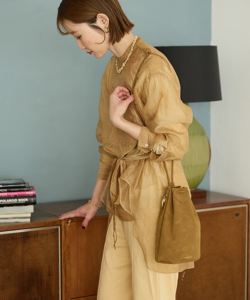 HASHIBAMI（ハシバミ）の「【HASHIBAMI】スエード ボンサックポシェット（ショルダーバッグ・レディース・ブラック/ブラウン・FREE）」の2枚目の写真