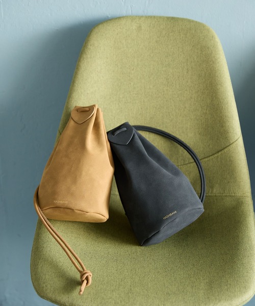 HASHIBAMI（ハシバミ）の「【HASHIBAMI】スエード ボンサックポシェット（ショルダーバッグ・レディース・ブラック/ブラウン・FREE）」の18枚目の写真