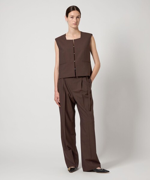 AEWEN MATOPH（イウエン マトフ）の「＜AEWEN MATOPH＞スクエアネック ベスト（ベスト・レディース・ダークブラウン/ダークグレー・FREE）」の6枚目の写真