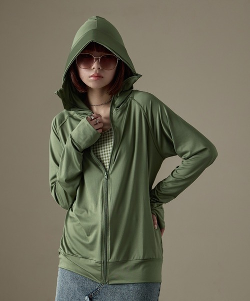 Fashion Letter（ファッションレター）の「UPF50+ 接触冷感 指穴付き ツバ付きロング丈パーカ ラッシュガード（ラッシュガード・レディース・モカ/ホワイト/ブラック/カーキ/グレー/ブルー系その他/ベージュ/ピンク・L/M/LL）」の6枚目の写真