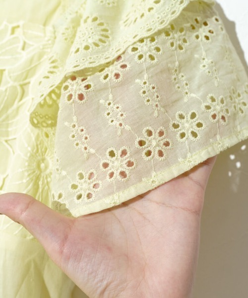 flower（フラワー）の「サニーグレーストップ（シャツ/ブラウス・レディース・ホワイト/イエロー・FREE）」の20枚目の写真