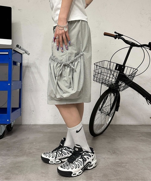 sedacle girl(セダクルガール)の「リボンポケットハーフパンツ(その他パンツ・レディース・チャコールグレー/グレー・MEDIUM/SMALL)」の11枚目の写真