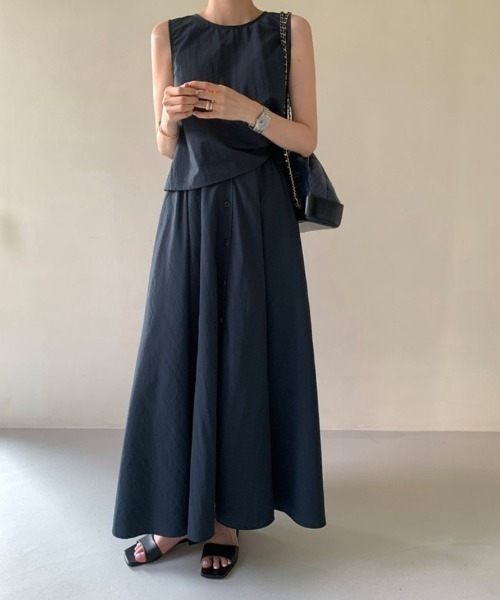 Aelina(エリナ)の「クルーネックノースリーブトップス&スカートセットアップ(セットアップ・レディース・ベージュ/ネイビー/ライトグレー/ホワイト・F)」の6枚目の写真