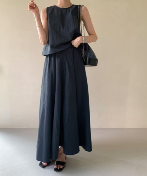 Aelina(エリナ)の「クルーネックノースリーブトップス&スカートセットアップ(セットアップ・レディース・ベージュ/ネイビー/ライトグレー/ホワイト・F)」の8枚目の写真