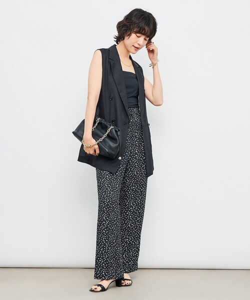 NOLLEY’S(ノーリーズ)の「ウォッシャブルバックサテンセミワイドパンツ(その他パンツ・レディース・ブラック系その他3/ブラック・38/36)」の8枚目の写真
