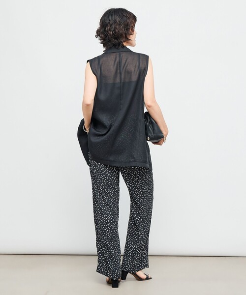 NOLLEY’S(ノーリーズ)の「ウォッシャブルバックサテンセミワイドパンツ(その他パンツ・レディース・ブラック系その他3/ブラック・38/36)」の7枚目の写真