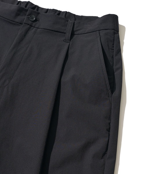 TETE HOMME(テットオム)の「ワンタック テーパードイージースラックス(スラックス・メンズ・ブラック/ベージュ/ネイビー・マルチサイズ)」の17枚目の写真