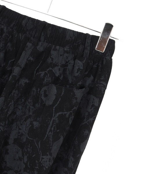 CAMBIO(カンビオ)の「mp13957- Dark Flower Corduroy Balloon Pants コーデュロイバルーンパンツ(CAM25AW-001)(その他パンツ・メンズ・ブラック/チャコール/ベージュ・L/M/S)」の17枚目の写真