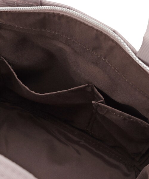 SHOO・LA・RUE（シューラルー）の「【撥水/2WAY】フロントポケット トートバッグ（トートバッグ・レディース・ブラック/グレー/ベビーピンク・00）」の15枚目の写真