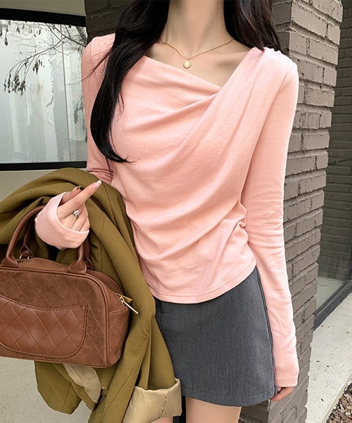 NANEA(ナネア)の「アシンメトリーオフショルダートップス(ニット/セーター・レディース・ブラック/ベージュ/ピンク/ブルー・フリー)」の19枚目の写真