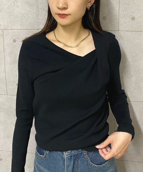NANEA(ナネア)の「アシンメトリーオフショルダートップス(ニット/セーター・レディース・ブラック/ベージュ/ピンク/ブルー・フリー)」の22枚目の写真
