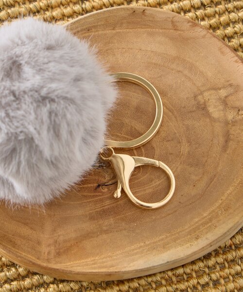 Jena espace merveilleux（ジェナ　エスパスメルヴェイユ）の「ファーボールキーホルダー（その他・レディース・オフホワイト/ブルー/ライトグレー・FREE）」の10枚目の写真