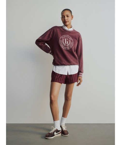 GAP（ギャップ）の「ヴィンテージソフト オーバーサイズ GAPロゴ スウェットシャツ トレーナー（スウェット・レディース・ブラック/ワイン・XS/S/M/L/XL/XXS）」の10枚目の写真