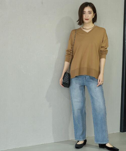 OPAQUE.CLIP(オペークドットクリップ)の「Vネックニット/エクストラファインメリノウール【THEシリーズ/洗濯機OK】(ニット/セーター・レディース・ブラック/グレー系4/キャメル/ワインレッド/グリーン系その他5/ブルー系その他・38/40/36/42)」の17枚目の写真