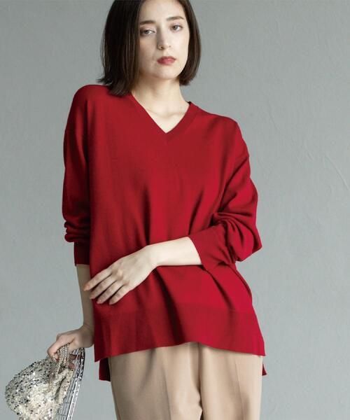 OPAQUE.CLIP(オペークドットクリップ)の「Vネックニット/エクストラファインメリノウール【THEシリーズ/洗濯機OK】(ニット/セーター・レディース・ブラック/グレー系4/キャメル/ワインレッド/グリーン系その他5/ブルー系その他・38/40/36/42)」の20枚目の写真