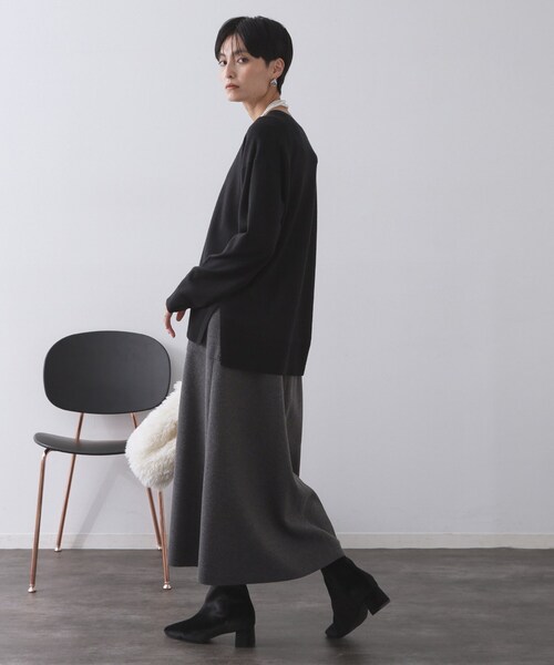 セール】Vネックニット/エクストラファインメリノウール【THEシリーズ