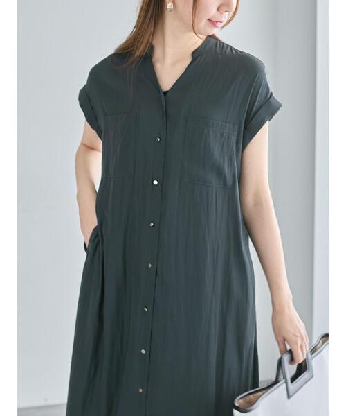 Te chichi（テチチ）の「Wポケットサテンシャツワンピース（ワンピース・レディース・ベージュ/ブラウン/ネイビー・F）」の3枚目の写真